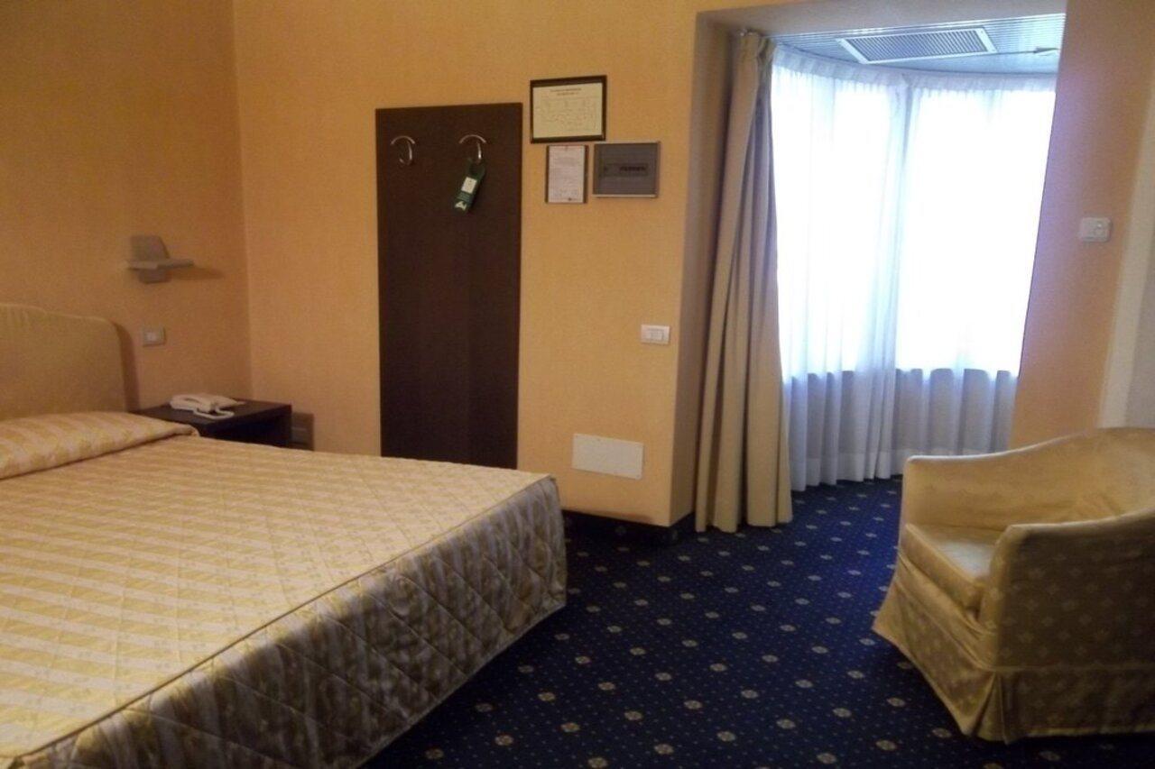 Albergo Della Torre Dal 1891 Trescore Balneario Zewnętrze zdjęcie